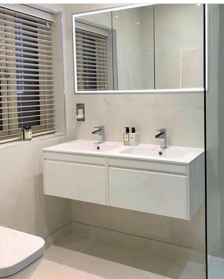 G10 KITCHENS AND BATHROOMS