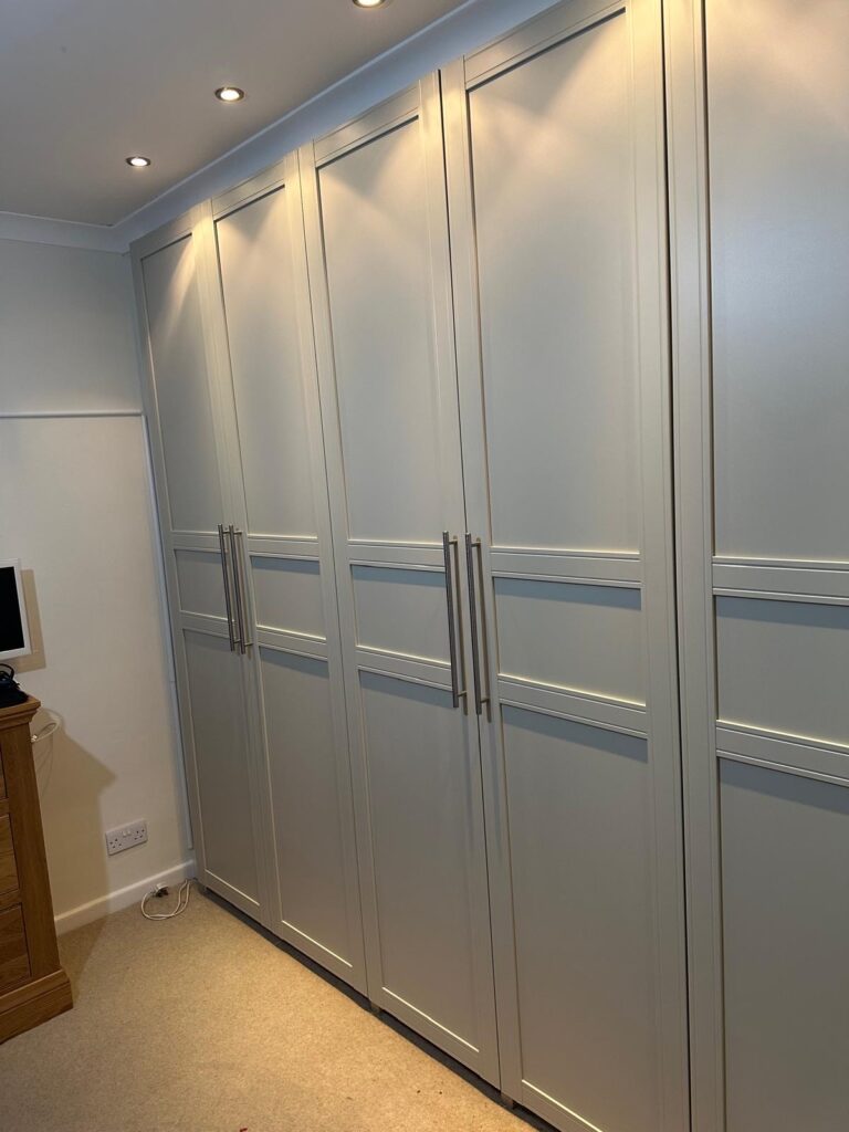 G10 KITCHENS AND BATHROOMS