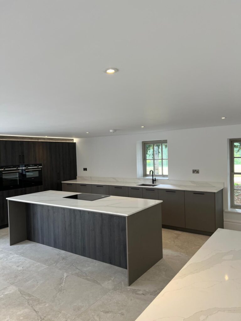 G10 KITCHENS AND BATHROOMS