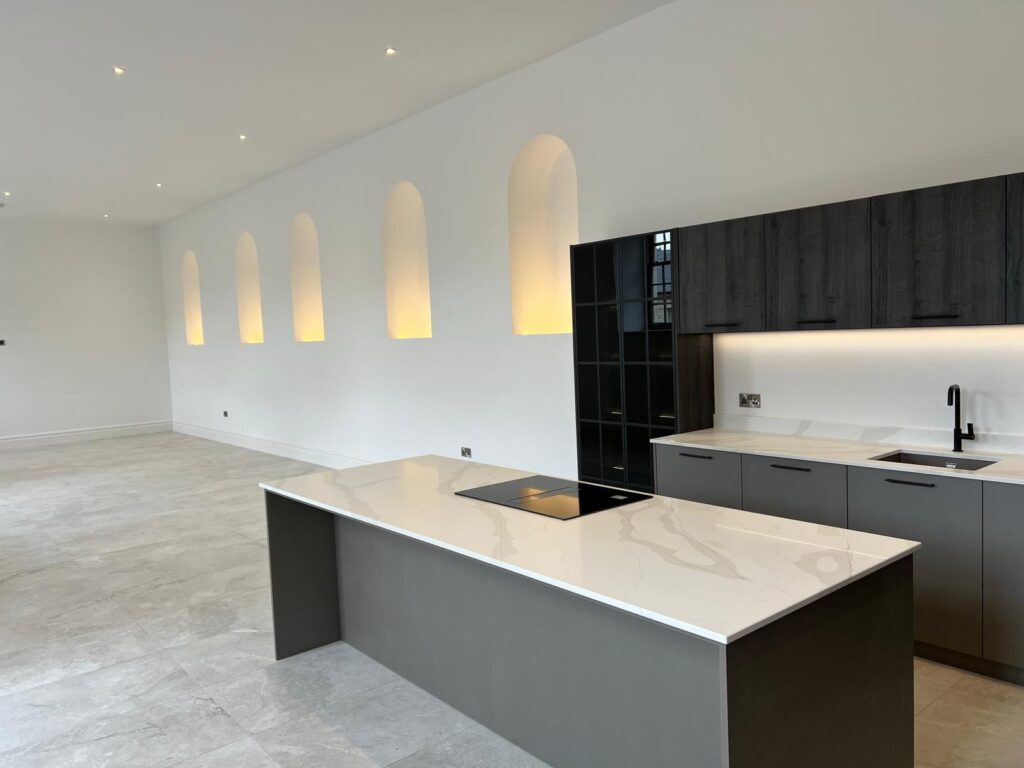 G10 KITCHENS AND BATHROOMS
