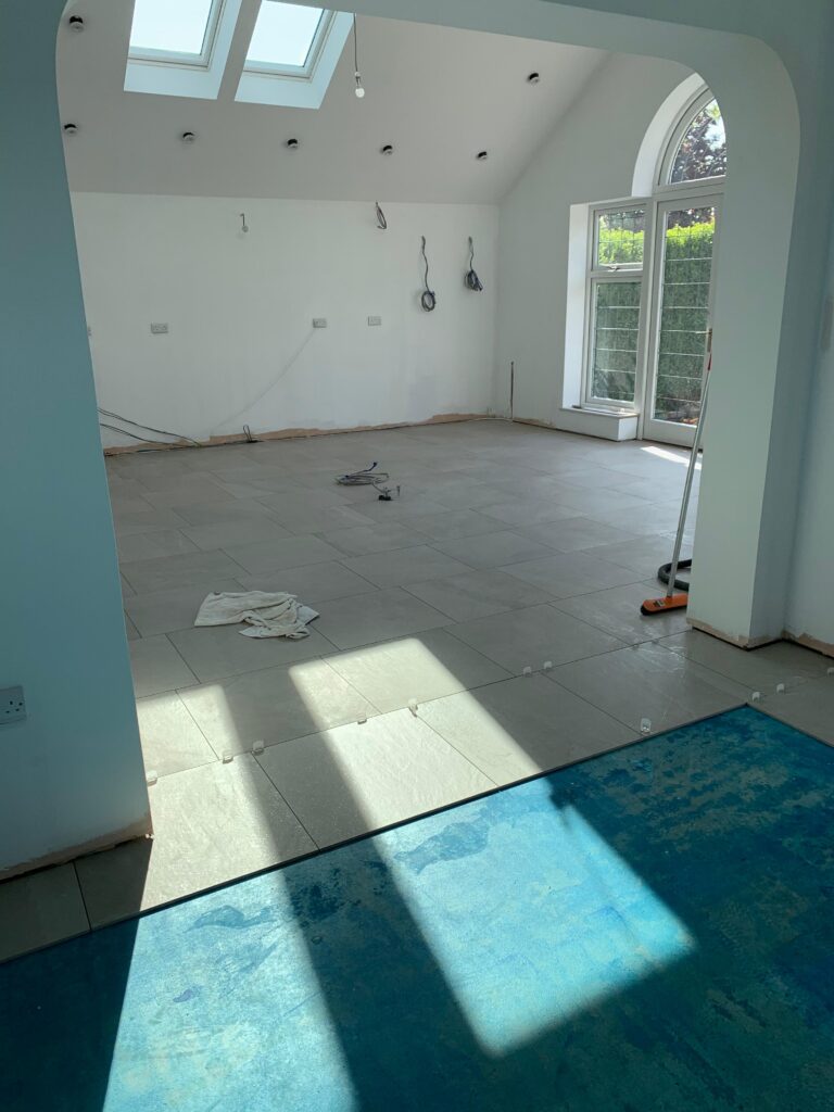 G10 KITCHENS AND BATHROOMS